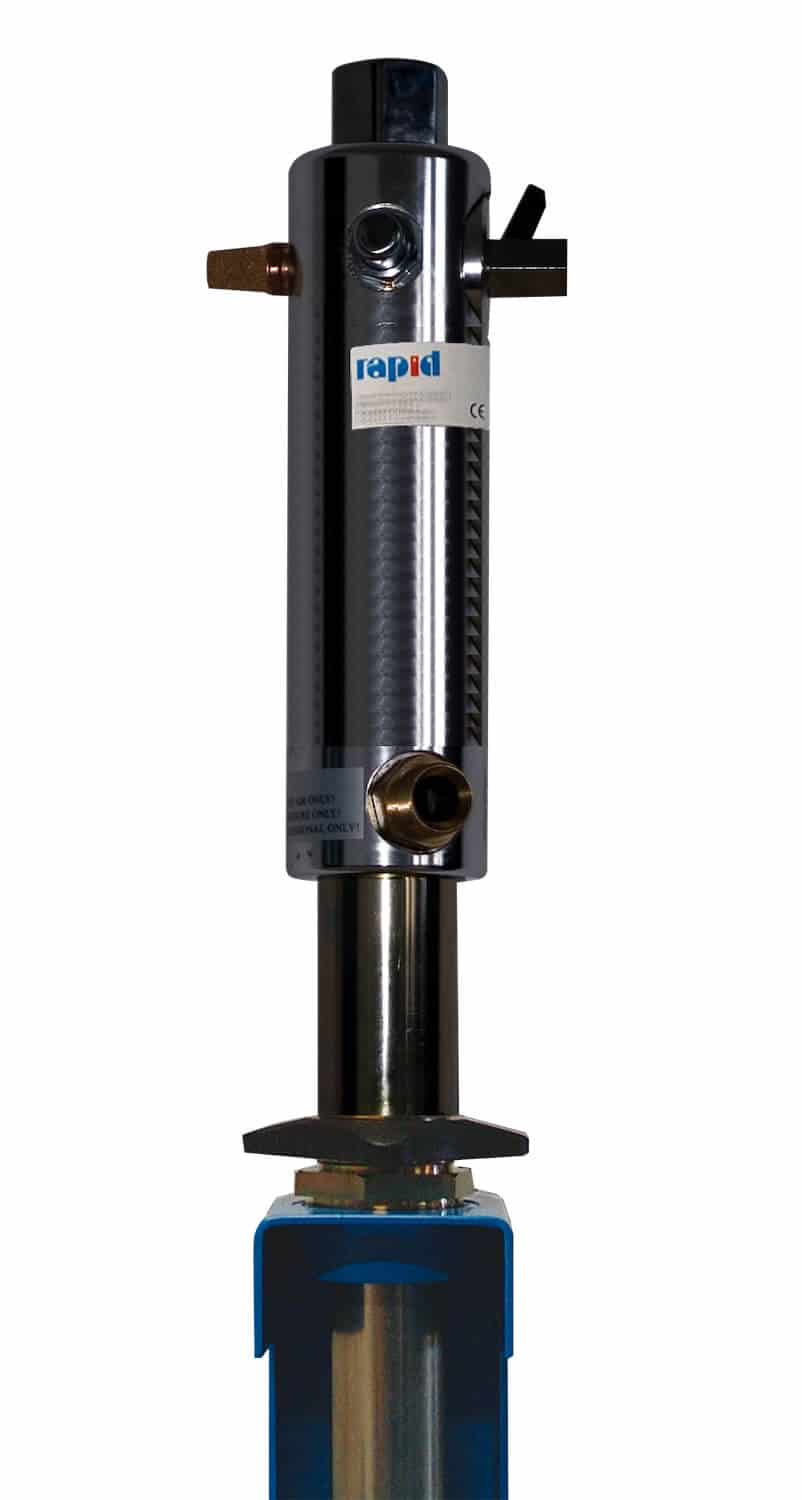 Diese Baureihe zeichnet sich durch eine wesentlich höhere Förderleistung aus, als man sie von sonstigen pneumatischen Ölpumpen gewohnt ist. Demzufolge ist auch der Anwendungsfall ein anderer. Ölversorgungsanlagen der Industrie und in Kfz-Werkstätten